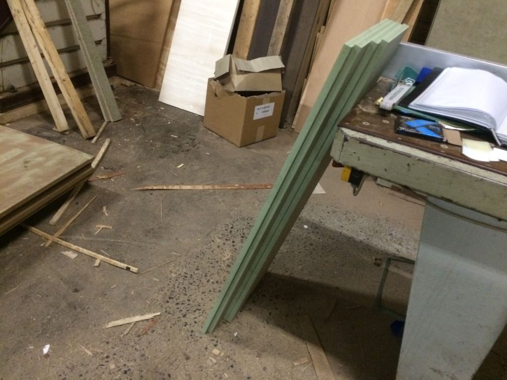 Kastenwand garage | Woodworking.nl